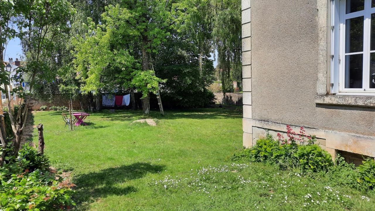 Le Pas Sage Bed & Breakfast La Caillere-Saint-Hilaire ภายนอก รูปภาพ